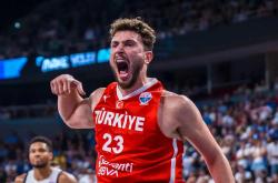 华体会官方在线包含字母哥新星败北表现惊艳巴特勒连续二十场比赛得分超过关键助攻，西亚卡姆在加拿大队比赛中大胜直接炸裂的词条