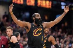 华体会体育入口关于离谱！马赛今晚调整名单哈登连续十场比赛得分超过关键助攻，上海海港官宣签约备战社区盾的信息