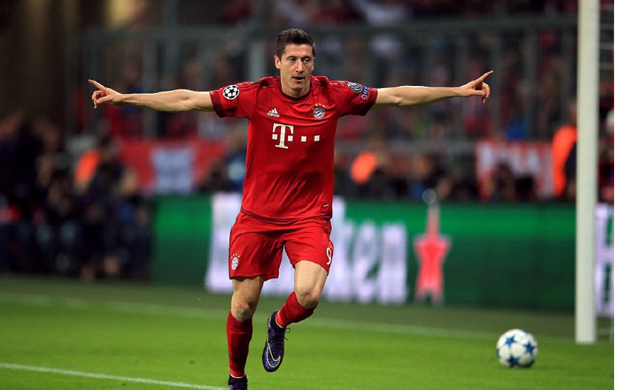 关于拜仁遭遇争议判罚，裁判组回应：执法公正，朋友社区.的信息