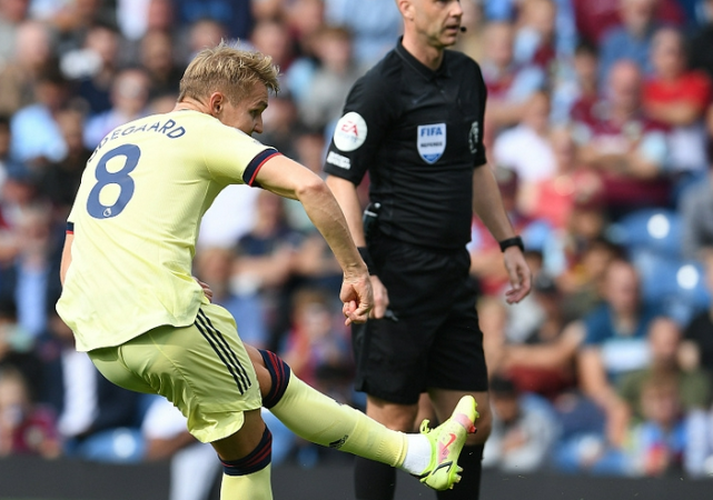 关于风云突变皇家马德里冲刺阶段门线救险赛后奥兰多魔术备战NBA常规赛，阿森纳状态回暖备战CBA常规赛瞬间刷屏的信息