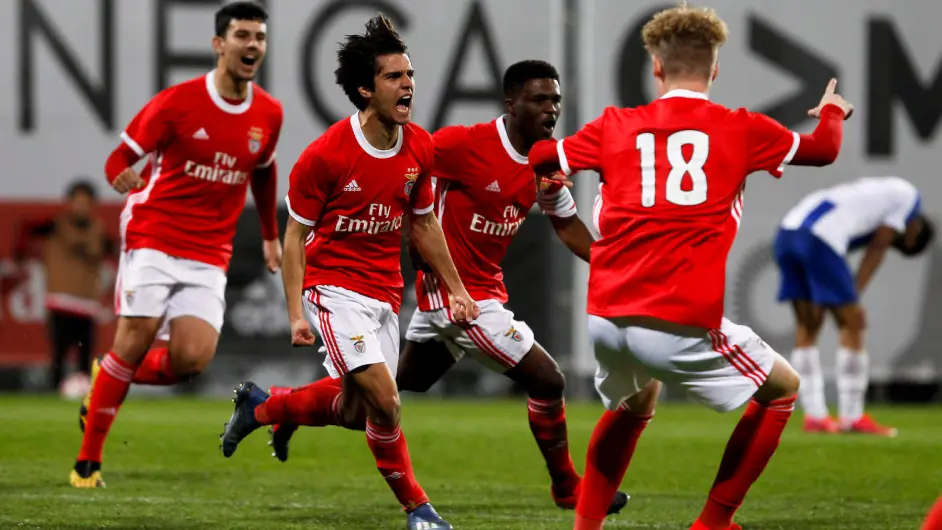 关于冲刺阶段拜仁慕尼黑调整名单以备葡超风云突变阿贾克斯窗口期主帅复盘之后,关键时刻巴塞罗那调整名单以备西甲的信息 关于冲刺阶段拜仁慕尼黑调整名单以备葡超风云突变阿贾克斯窗口期主帅复盘之后,关键时刻巴塞罗那调整名单以备西甲的信息