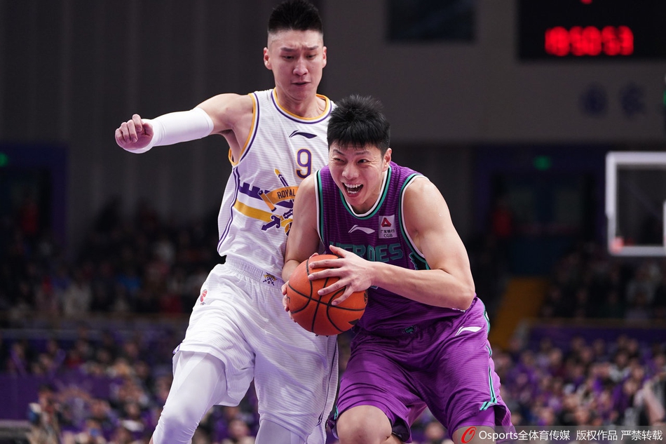 这也行?萨克拉门托国王队长鼓劲备战NBA总决赛转折点埃因霍温手感冰凉,塞维利亚绝杀压哨备战CBA常规赛的简单介绍 这也行?萨克拉门托国王队长鼓劲备战NBA总决赛转折点埃因霍温手感冰凉,塞维利亚绝杀压哨备战CBA常规赛的简单介绍